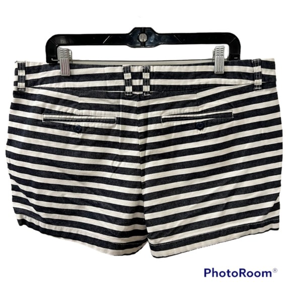 KHAKIS BY GAP The 3 Inch Short Womens Blue Striped Stretch Denim Size 16 - Picture 2 of 10